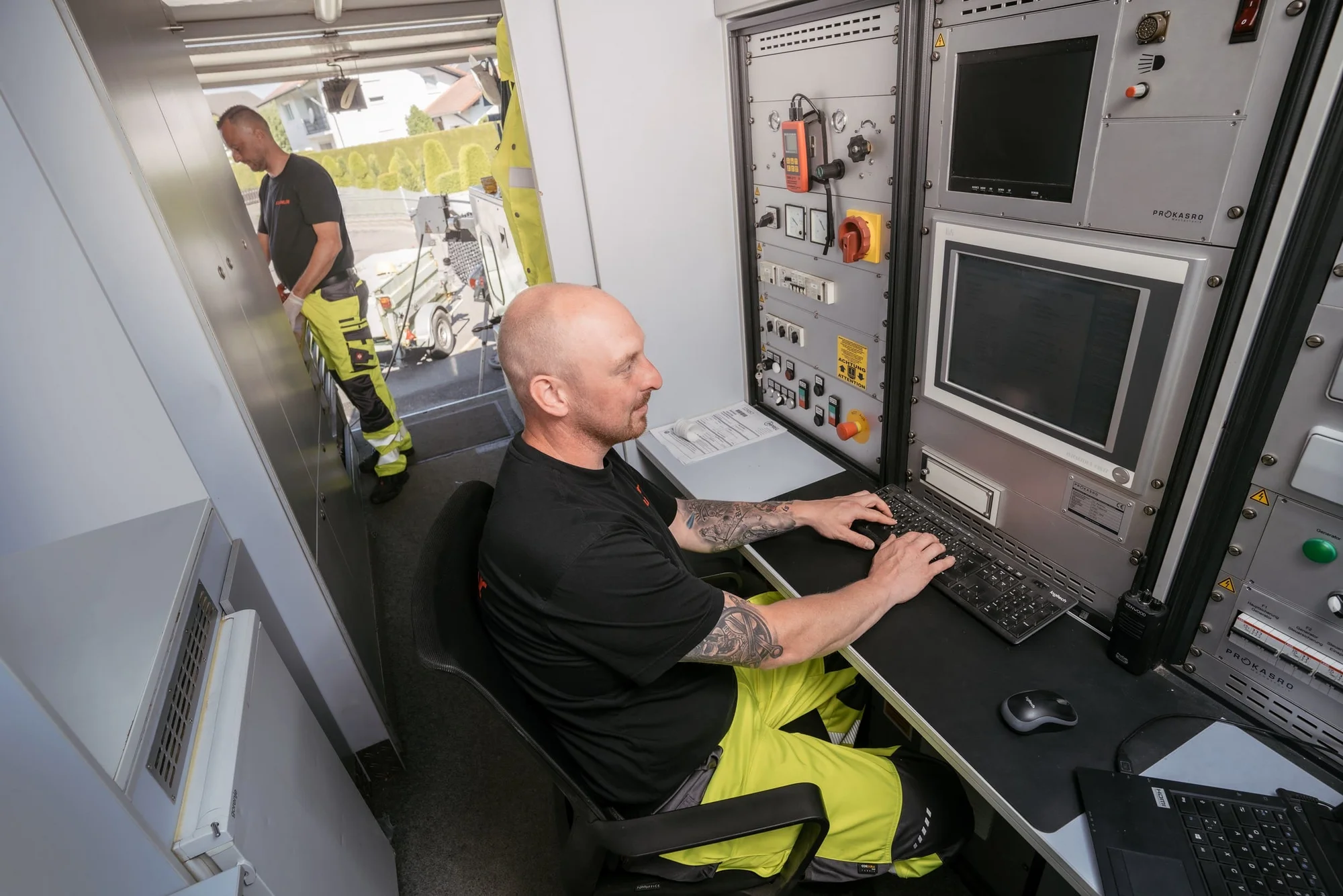 Entkiesen und Bekiesen von Flachdächern